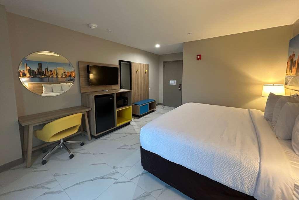ניו יורק Days Inn By Wyndham Staten Island חדר תמונה